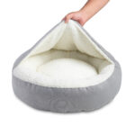 RoundHoodieDogBed_Plaid_BlackWhite