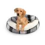 RoundHoodieDogBed_Plaid_BlackWhite