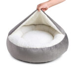 RoundHoodieDogBed_Plaid_BlackWhite